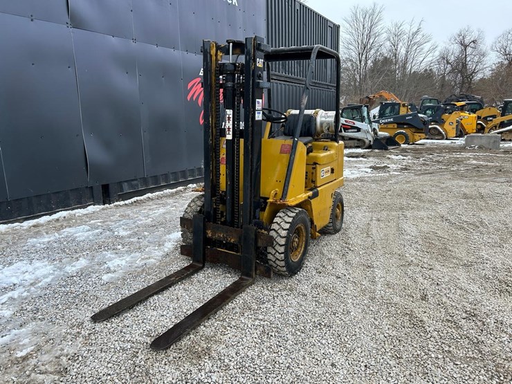 caterpillar-v40b-image-8