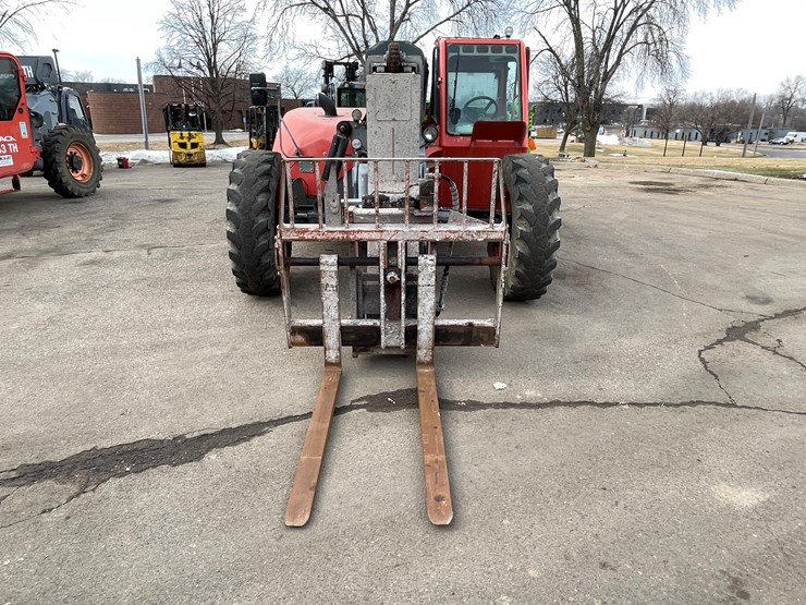 #133-•-2017-skyjack-sj643-telehandler-image-2