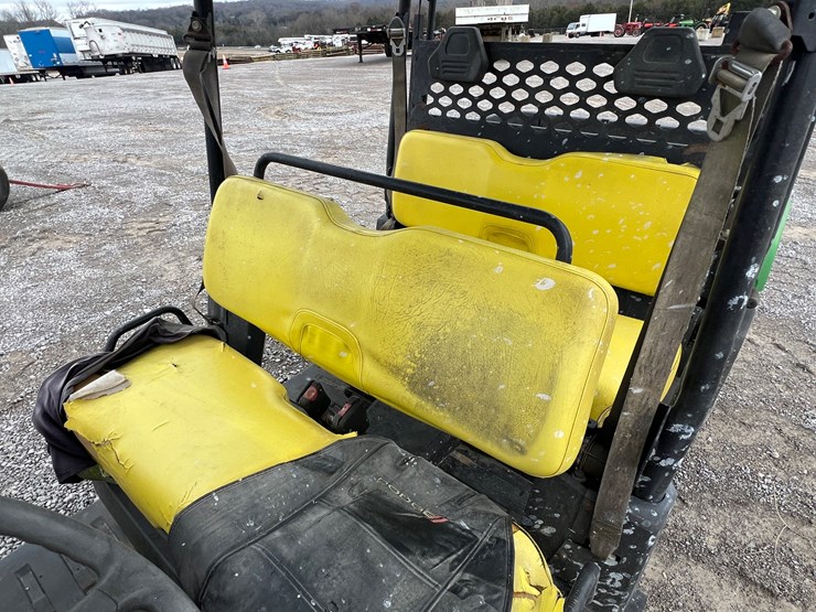 john-deere-gator-image-7