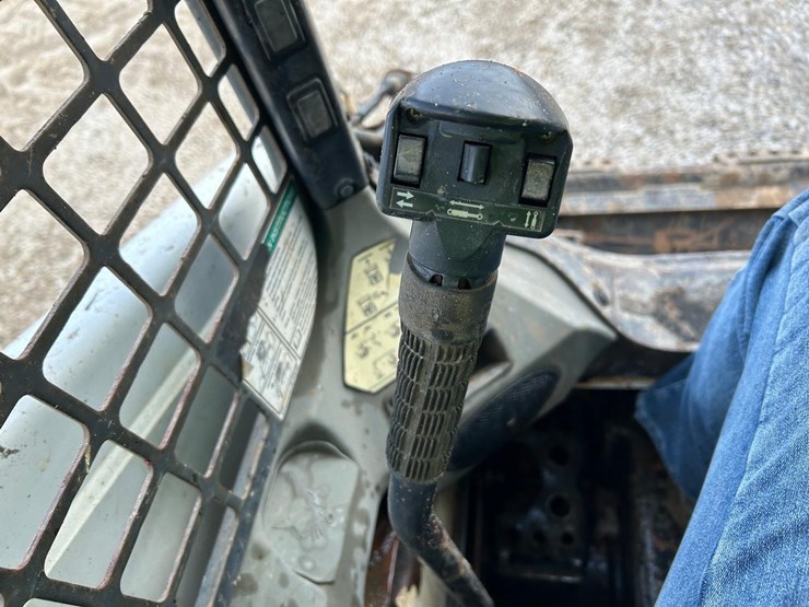 2017-bobcat-t450-image-23