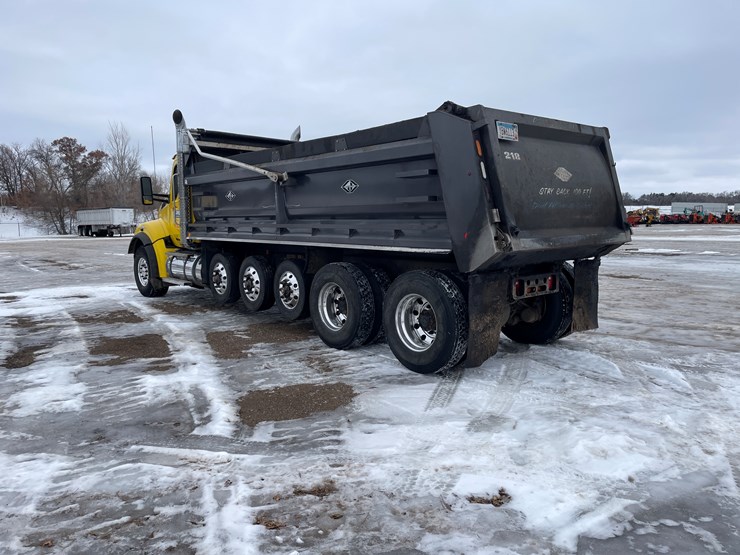 2018-kenworth-t880-image-3