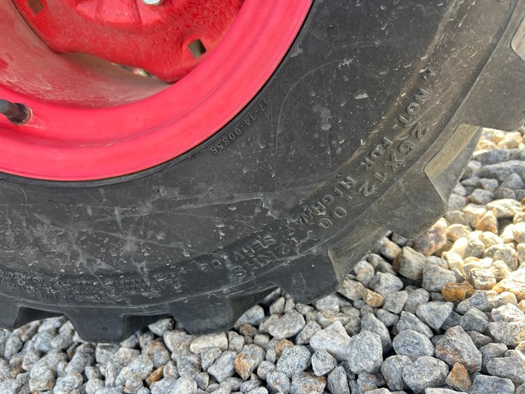 2017-white-251-image-17