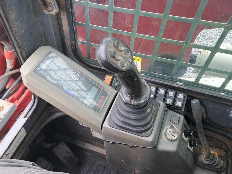 2014-takeuchi-tl10-image-13