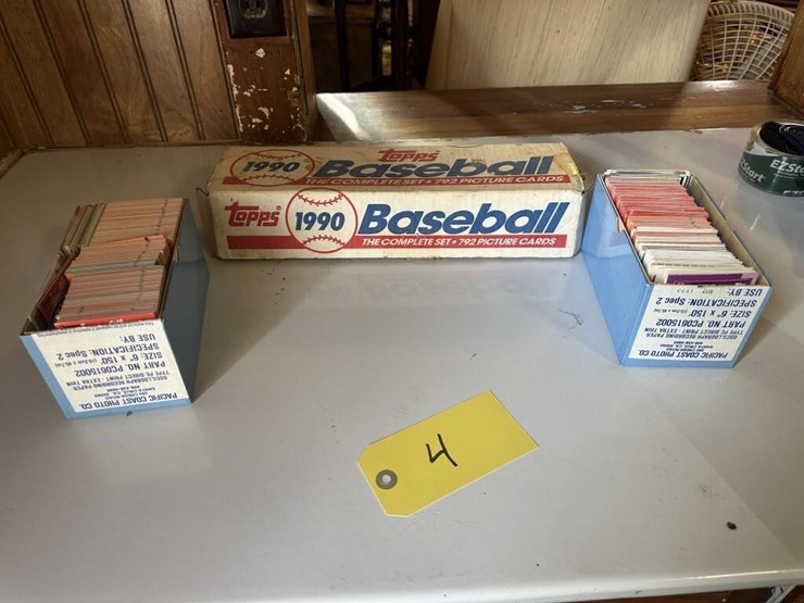 vintage-pro-baseball-card-collection-image-1