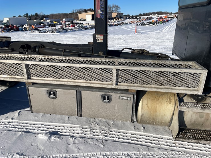 #1459-•-2008-peterbilt-pb335-hook-truck-(has-mn-title)-image-22