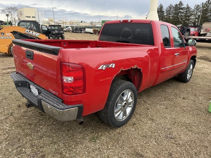 2013-chevrolet-silverado-1500-lt-image-6