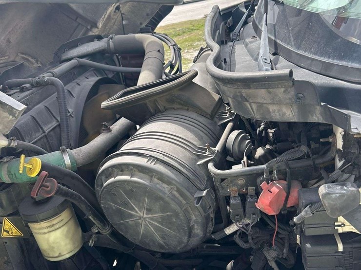 2016-international-workstar-7400-image-8