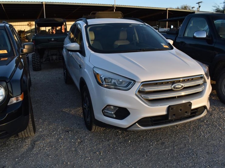 2018-ford-escape-image-2