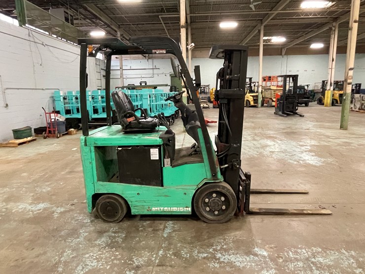 #166-•-2014-mitsubishi-electric-forklift-image-4