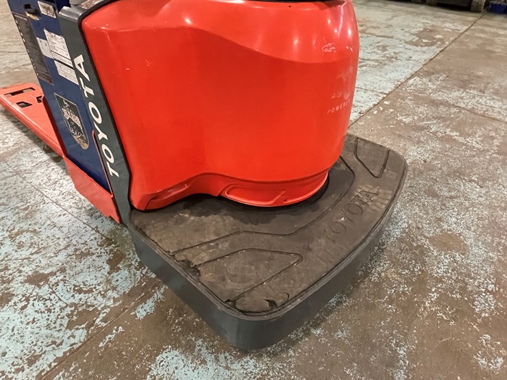 #231-•-toyota-ride-on-electric-pallet-jack-image-14
