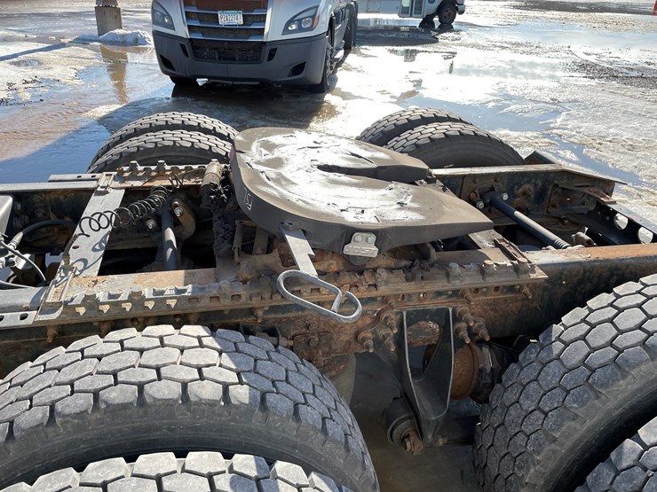 2012-international-prostar-image-17