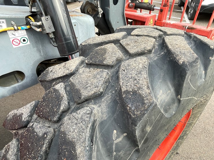 #129-•-2018-skyjack-sj843-telehandler-image-35