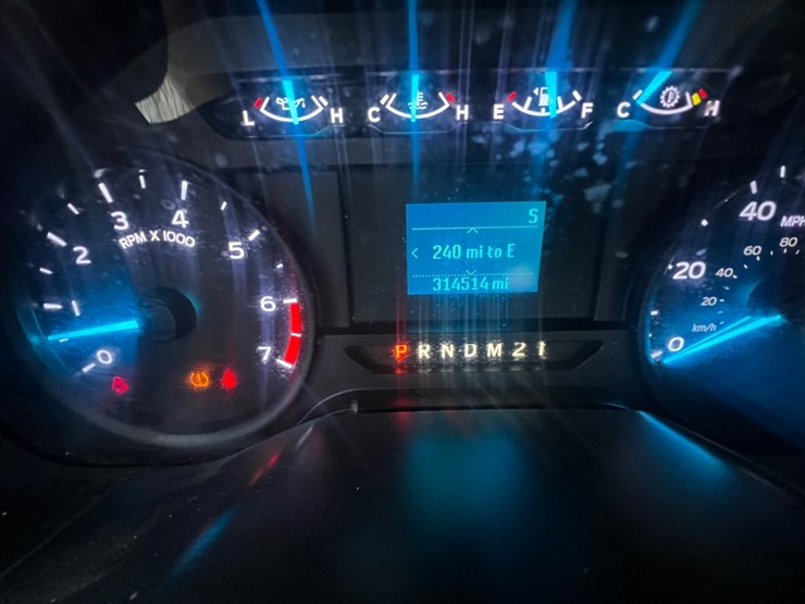 2017-ford-f250-xl-image-40