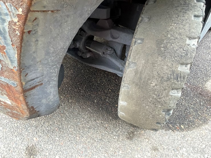 #4215-•-2008-hyster-fortis-60-lp-forklift-image-24