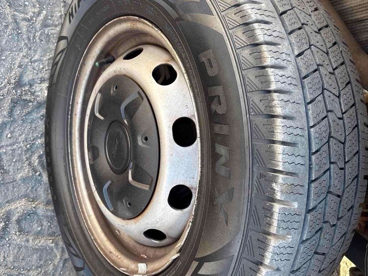 2016-ford-transit-image-24