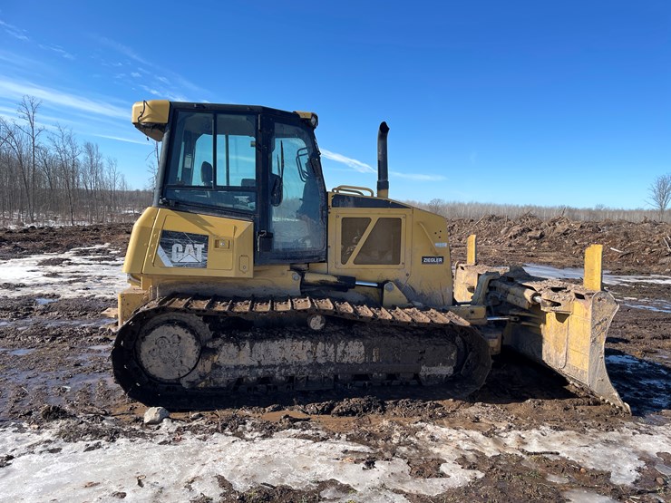 2011-caterpillar-d6k-image-6