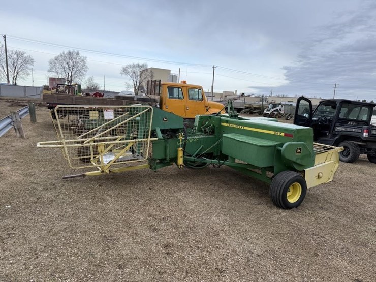 john-deere-327-image-4