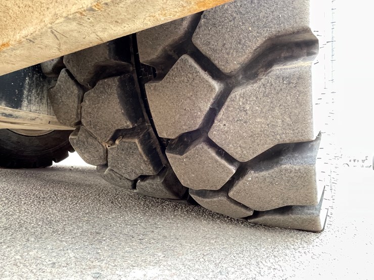 #106-•-2018-kalmar-dcg-120-12-diesel-forklift-image-16