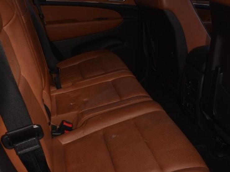 2012-jeep-grand-cherokee-image-16