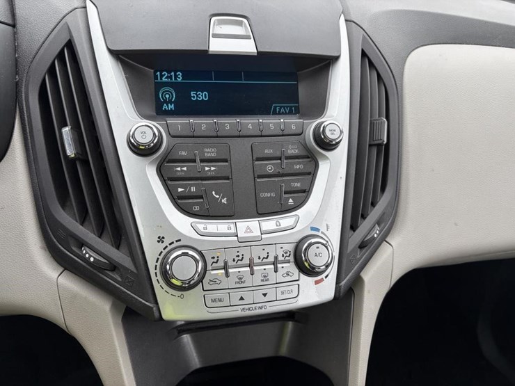 2014-chevrolet-equinox-image-16