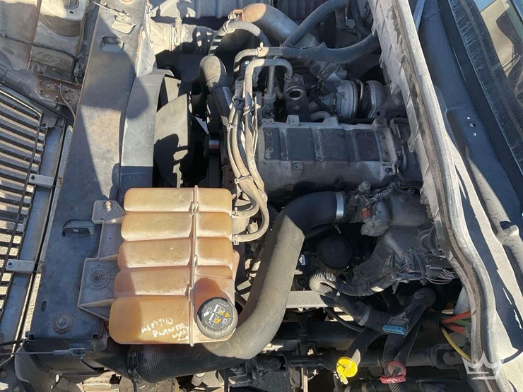 2014-international-durastar-4300-image-12