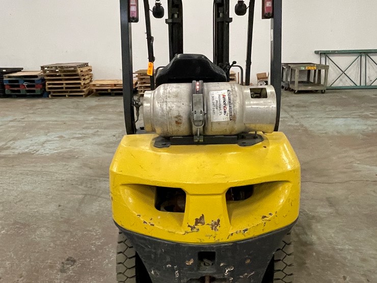 #168-•-2015-komatsu-25-propane-forklift-image-6