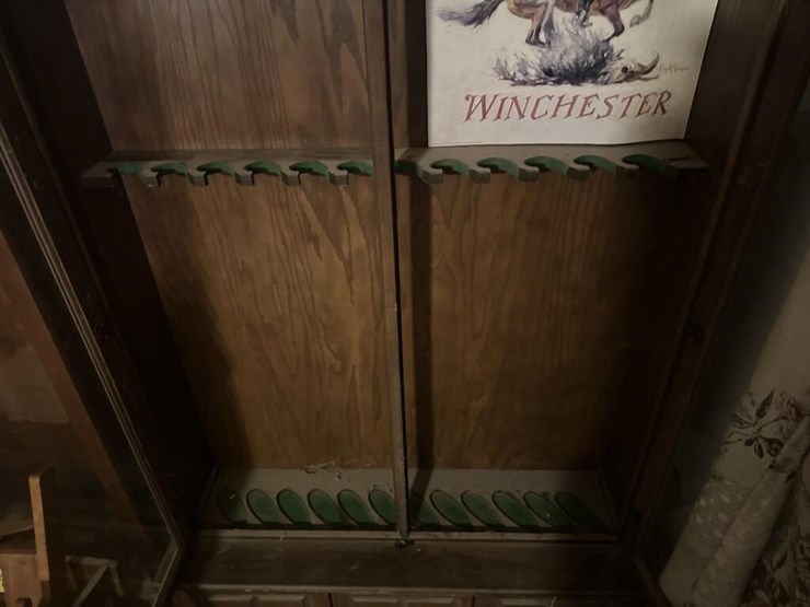 wooden-gun-cabinet-image-4