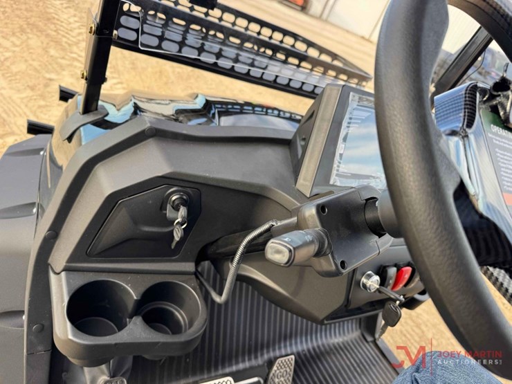 new-electric-sdlgc100-golf-cart-image-20