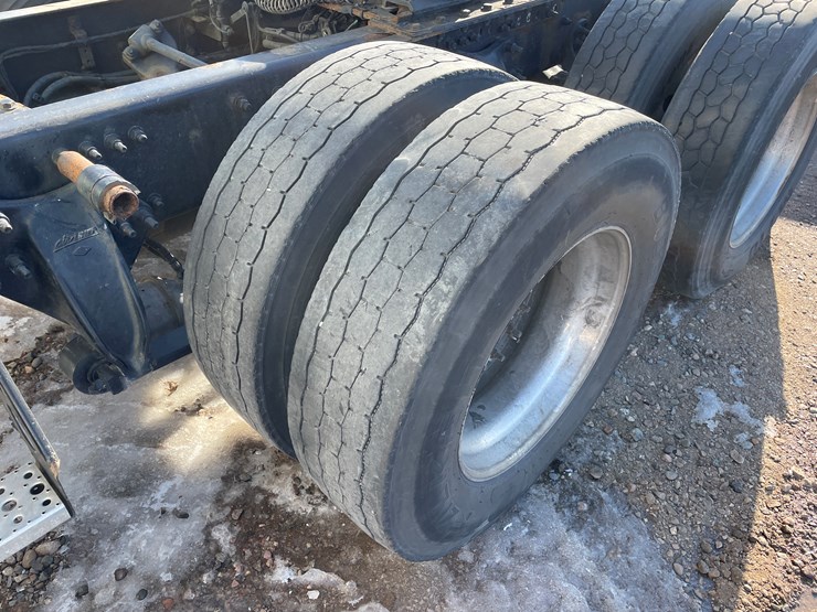 #1454-•-2019-freightliner-cascadia-truck-tractor**non-runner**-(has-mn-title)-image-19