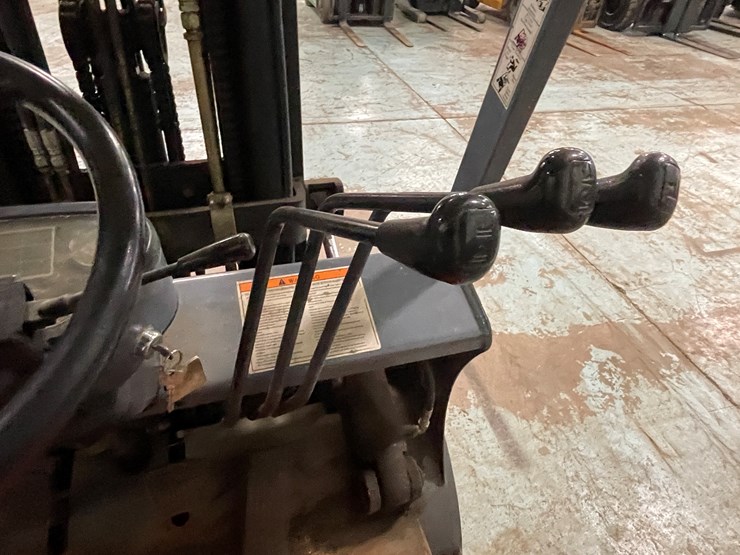 #170-•-world-lift-254-propane-forklift-image-29