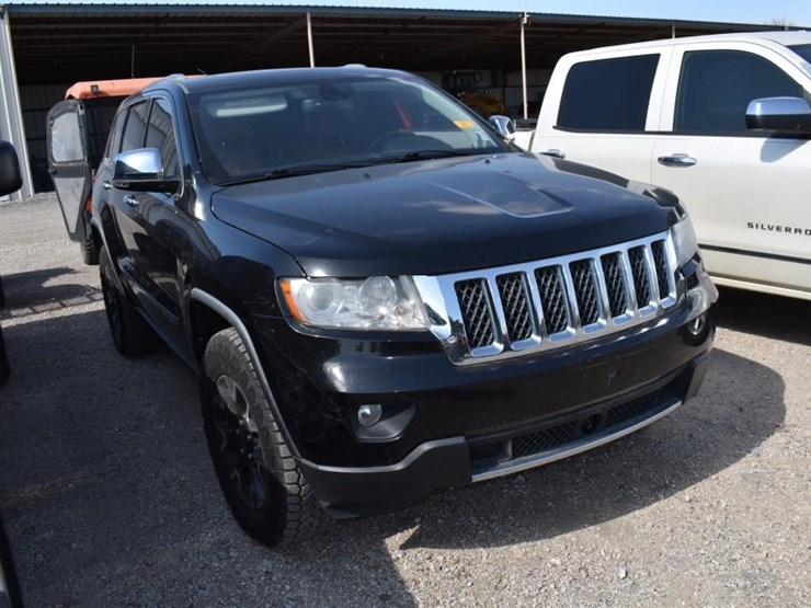 2012-jeep-grand-cherokee-image-2