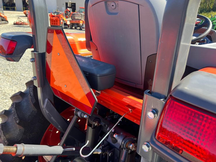 2023-kubota-l3560-image-19