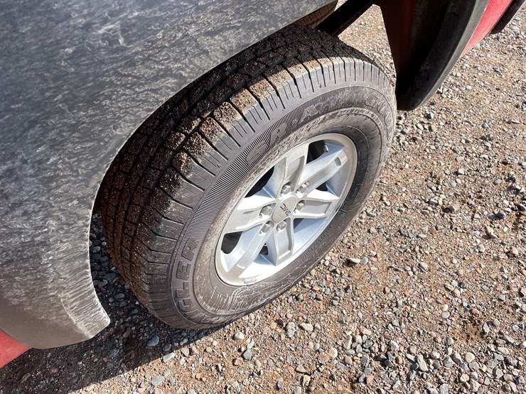 #1525-•-2012-gmc-sierra-sle-pickup-truck-(has-mn-title)-image-14