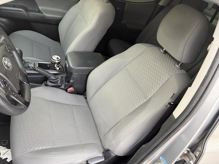 2020-toyota-tacoma-image-15