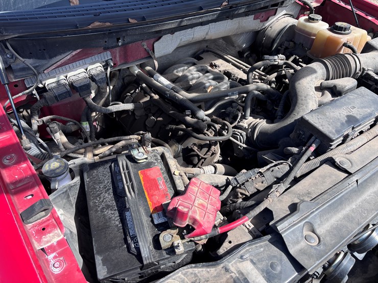 2011-ford-f150-xl-image-11