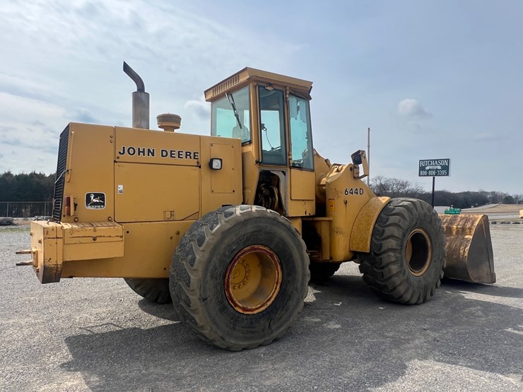 1992-john-deere-644-image-3