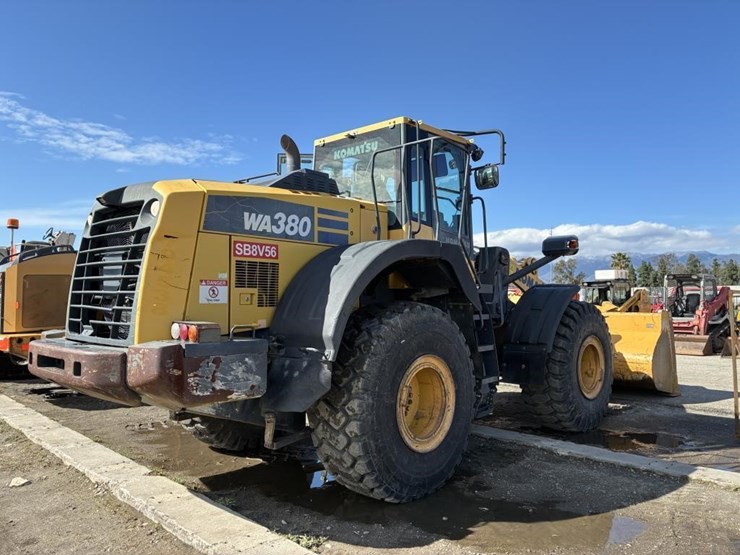 2017-komatsu-wa380-8-image-3