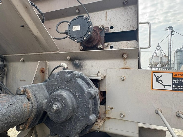 2019-john-deere-r-image-34