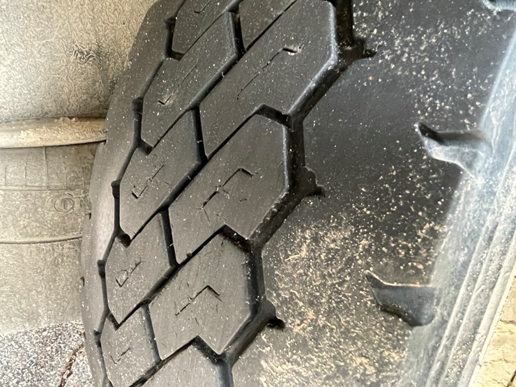 2018-peterbilt-337-image-43