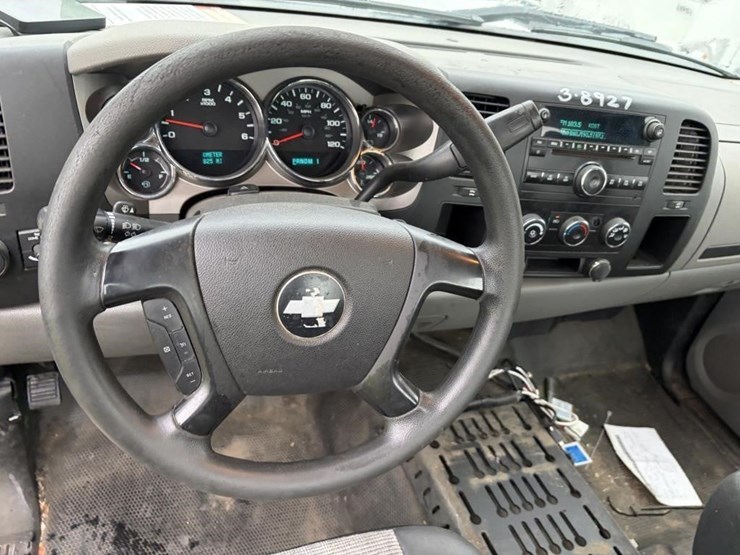 2009-chevrolet-2500-image-10