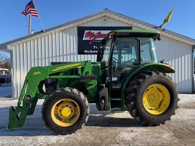 2016-john-deere-5100e-image-1