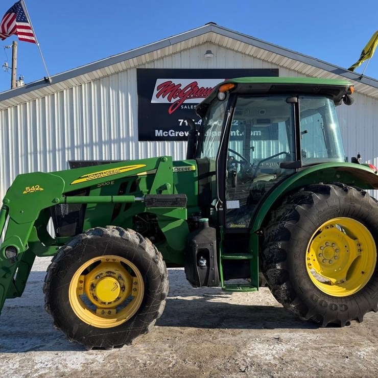 2016 JOHN DEERE 5100E