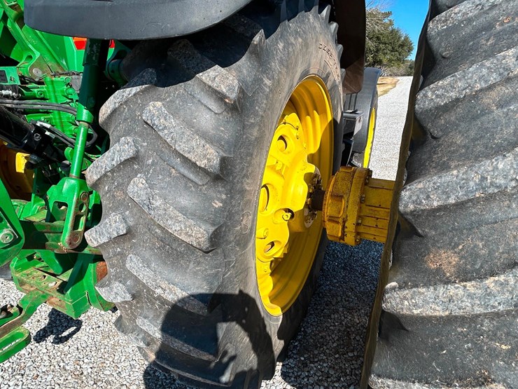 2004-john-deere-8320-image-22