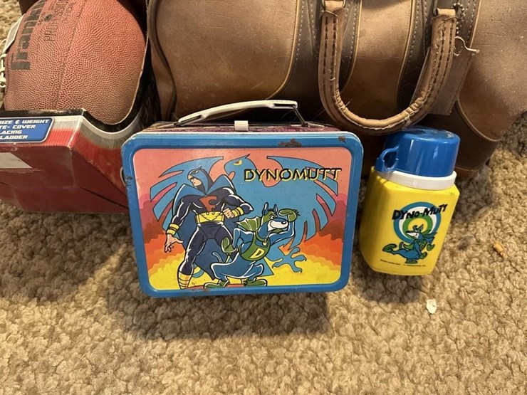 misc.-sporting-goods-&-d?cor-image-4