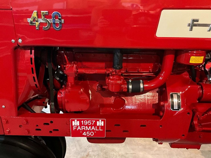 1957-farmall-450-image-12