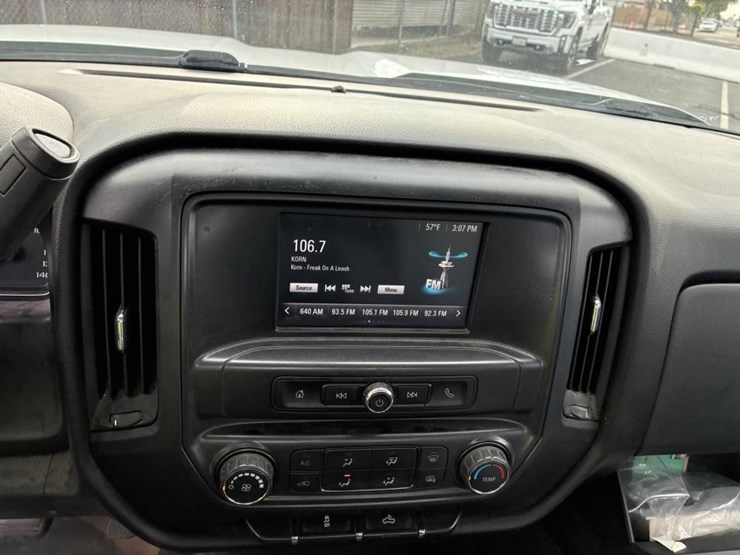 2016-chevrolet-2500-image-12