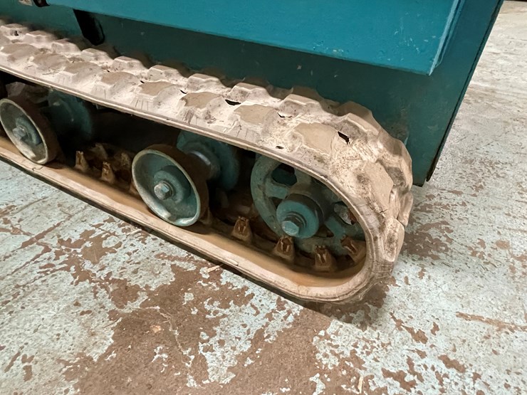 #203-•-2012-en-environment-electric-track-scissor-lift-image-15