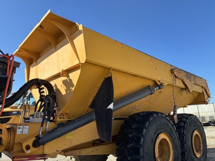 2018-volvo-a45g-image-12