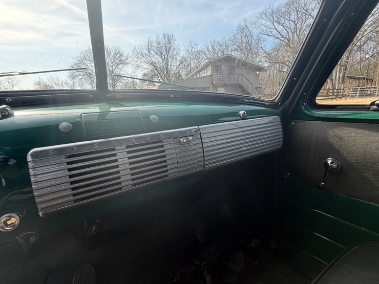 1952-chevrolet-3100-image-16