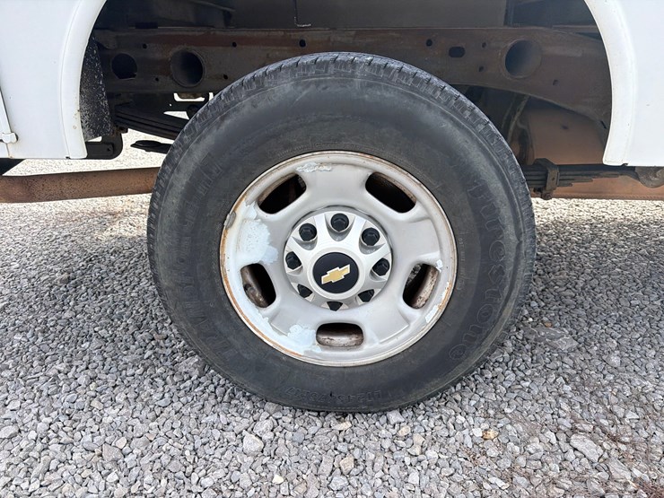 2014-chevrolet-2500hd-image-10